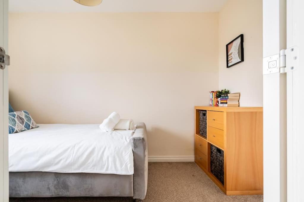 Apartment Grenadier House