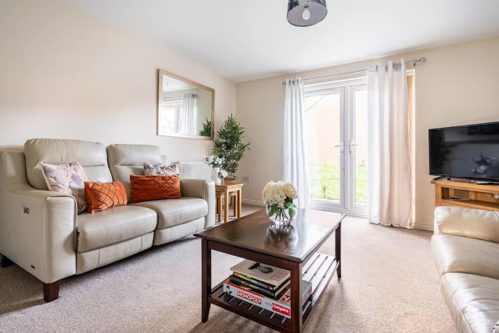 Apartment Grenadier House